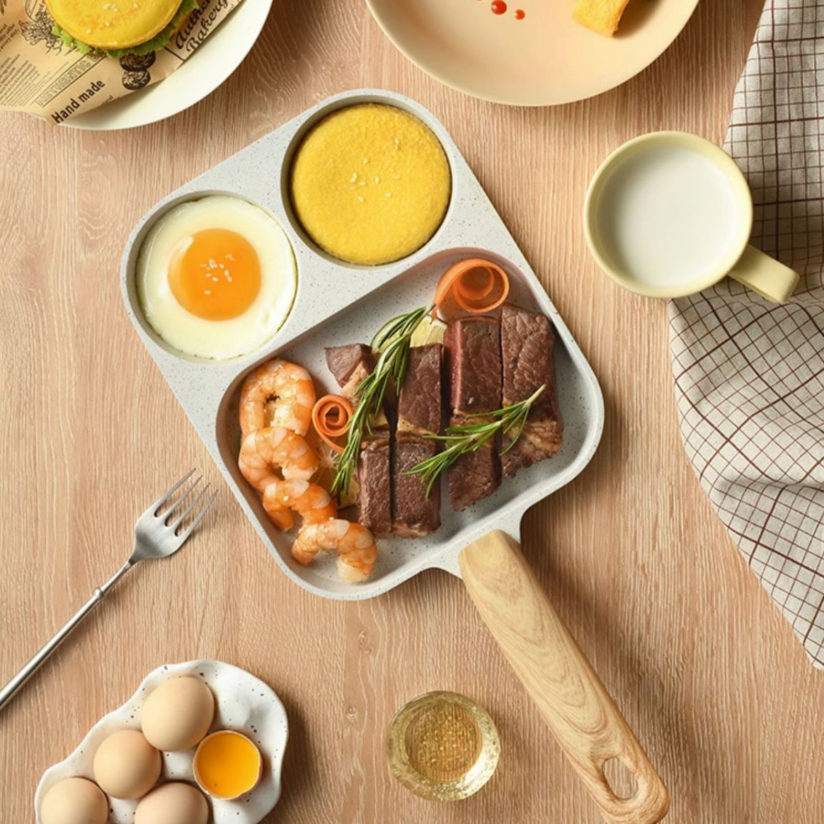 EggMate™ Multi-Section Non-Stick Pan: Ideal for Eggs, Bacon, and Burgers