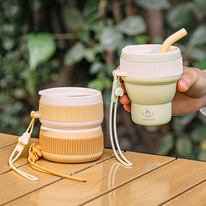 Portable Foldable Silicone Cup – With Built-in Straw