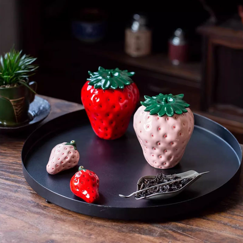 Creative Strawberry Ceramic Storage Jar – Sealed for Freshness